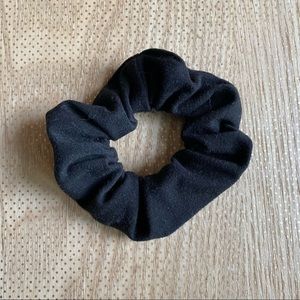 ‼️ANDI Black Cotton Scrunchie‼️